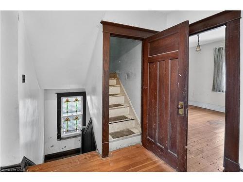 89 Fairholt Road S, Hamilton, ON - Indoor Photo Showing Other Room