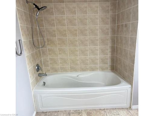 51 Sophia Crescent, Kitchener, ON - Indoor Photo Showing Bathroom