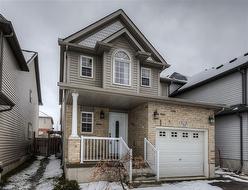 51 Sophia Crescent  Kitchener, ON N2R 1X5