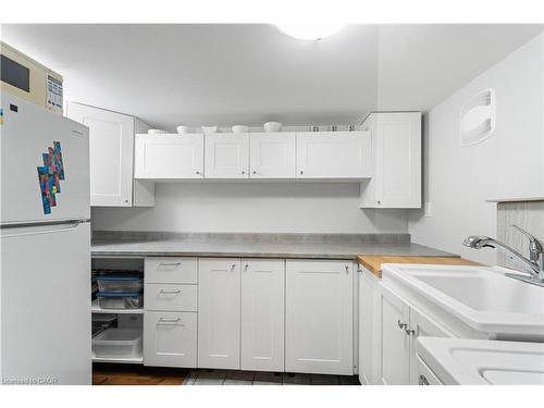 197 East 12Th Street, Hamilton, ON - Indoor Photo Showing Kitchen