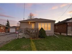 66 Rose Avenue  Thorold, ON L2V 3C8
