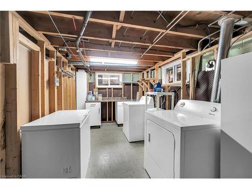 160 Elizabeth Crescent, Dunnville, ON - Indoor Photo Showing Laundry Room
