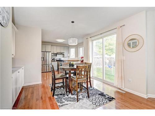 32 Weir Street, Cambridge, ON - Indoor Photo Showing Dining Room