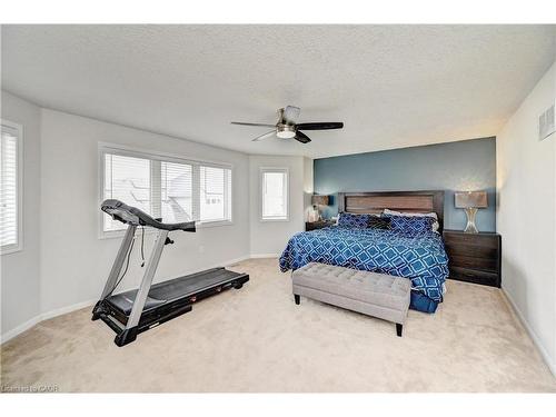 32 Weir Street, Cambridge, ON - Indoor Photo Showing Bedroom