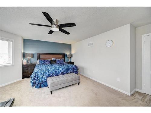 32 Weir Street, Cambridge, ON - Indoor Photo Showing Bedroom