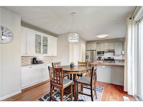 32 Weir Street, Cambridge, ON - Indoor Photo Showing Other Room