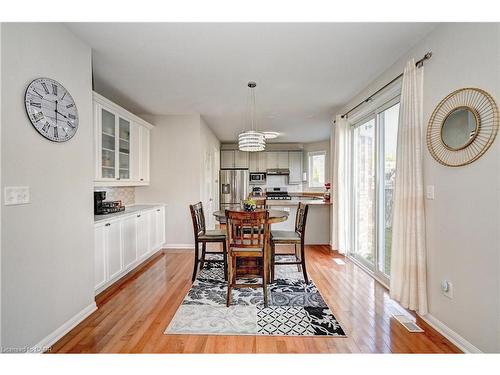 32 Weir Street, Cambridge, ON - Indoor Photo Showing Dining Room