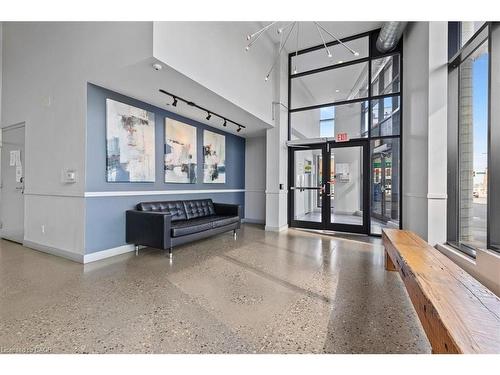 1113-1 Victoria Street S, Kitchener, ON - Indoor Photo Showing Other Room