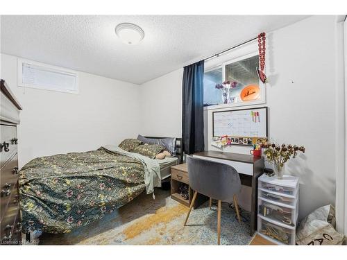 128 Schlueter Street, Cambridge, ON - Indoor Photo Showing Bedroom