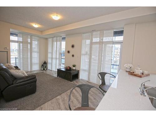 108-10 Concord Place, Grimsby, ON - Indoor