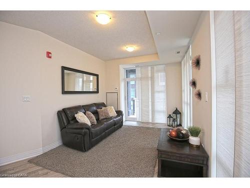 108-10 Concord Place, Grimsby, ON - Indoor Photo Showing Living Room