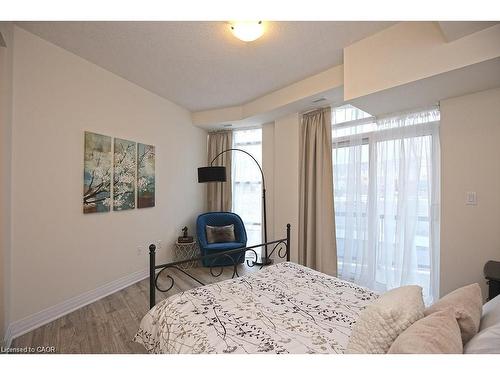 108-10 Concord Place, Grimsby, ON - Indoor