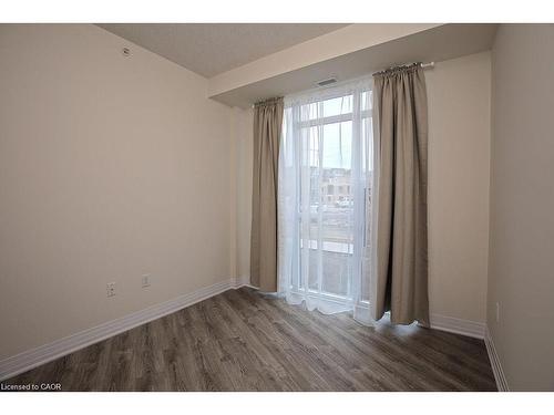 108-10 Concord Place, Grimsby, ON - Indoor Photo Showing Other Room