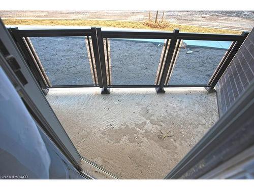 108-10 Concord Place, Grimsby, ON -  Photo Showing Other Room