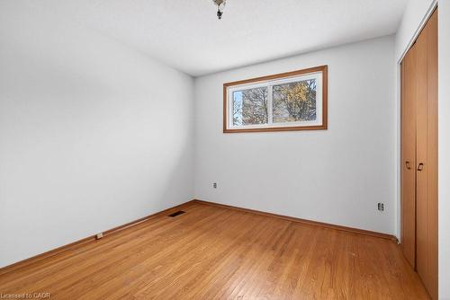 2 Country Club Drive, Hamilton, ON - Indoor Photo Showing Other Room