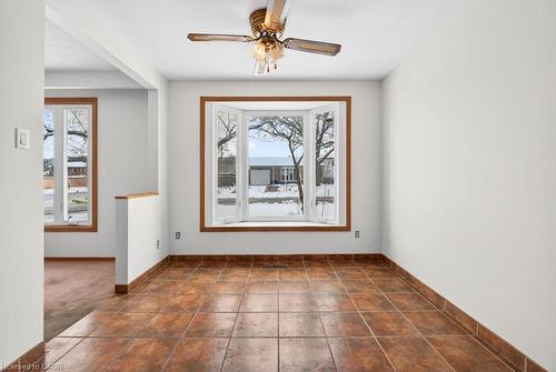 2 Country Club Drive, Hamilton, ON - Indoor Photo Showing Other Room