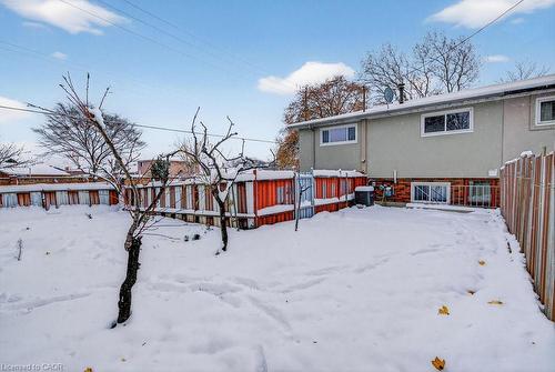 2 Country Club Drive, Hamilton, ON - Outdoor