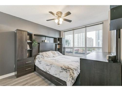 701-4080 Living Arts Drive, Mississauga, ON - Indoor Photo Showing Bedroom