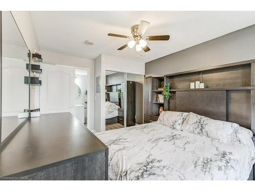 701-4080 Living Arts Drive, Mississauga, ON - Indoor Photo Showing Bedroom