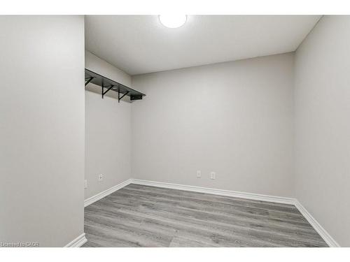 701-4080 Living Arts Drive, Mississauga, ON - Indoor Photo Showing Other Room