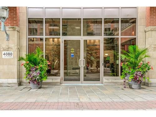 701-4080 Living Arts Drive, Mississauga, ON - Outdoor