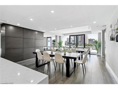 2308-15 Queen Street S, Hamilton, ON - Indoor Photo Showing Dining Room