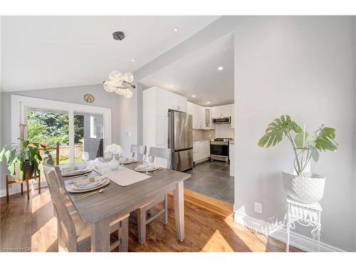 260 Sanatorium Road, Hamilton, ON - Indoor Photo Showing Dining Room