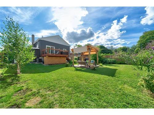 260 Sanatorium Road, Hamilton, ON - Outdoor With Deck Patio Veranda With Backyard