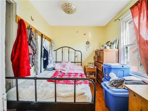 30 Lochearne Street, Hamilton, ON - Indoor Photo Showing Bedroom