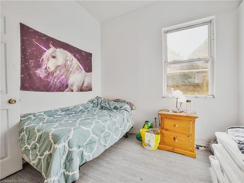 30 Lochearne Street, Hamilton, ON - Indoor Photo Showing Bedroom