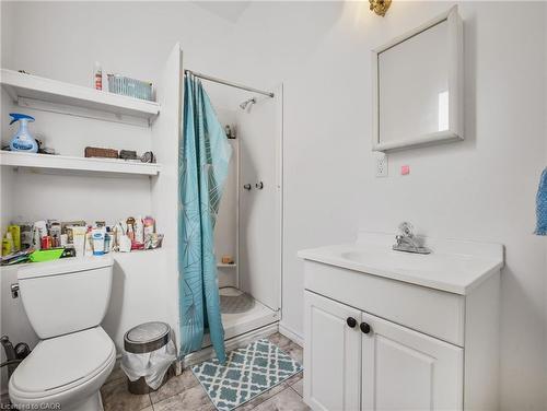 30 Lochearne Street, Hamilton, ON - Indoor Photo Showing Bathroom