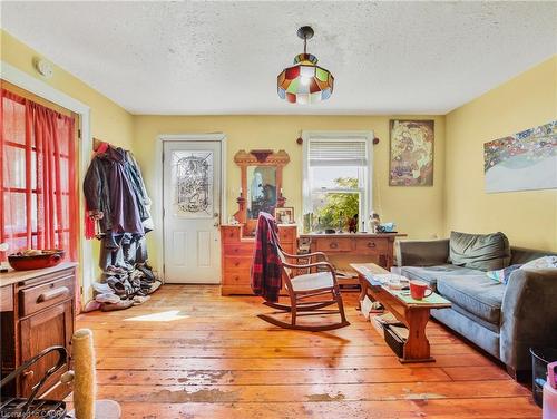 30 Lochearne Street, Hamilton, ON - Indoor