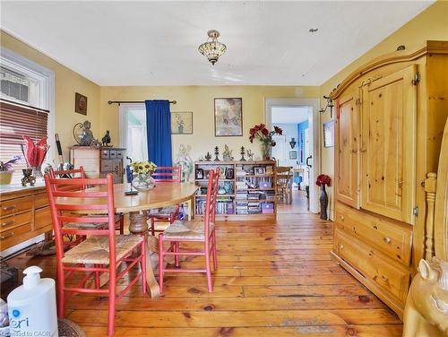 30 Lochearne Street, Hamilton, ON - Indoor Photo Showing Dining Room
