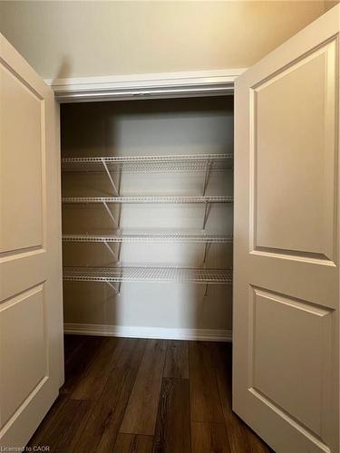 17-261 Woodbine Avenue, Kitchener, ON - Indoor With Storage