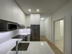 206-206 King Street W Hamilton, ON L8P 1A5