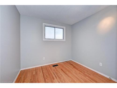 22 Berwick Place, Waterloo, ON - Indoor Photo Showing Other Room