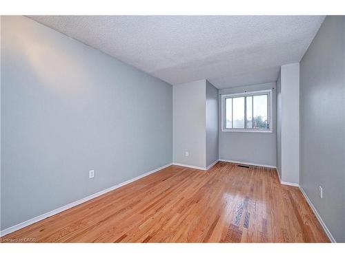 22 Berwick Place, Waterloo, ON - Indoor Photo Showing Other Room