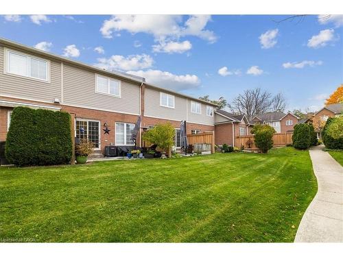 51-100 Beddoe Drive, Hamilton, ON - Outdoor