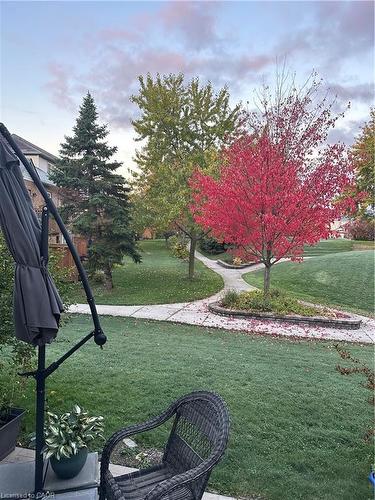 51-100 Beddoe Drive, Hamilton, ON - Outdoor