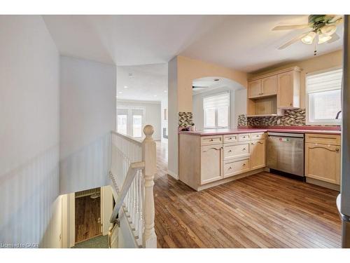 13-694 Grey Street, Brantford, ON - Indoor Photo Showing Kitchen