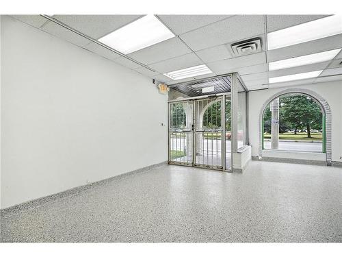 1583 Main Street E, Hamilton, ON 