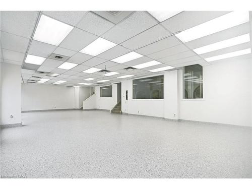 1583 Main Street E, Hamilton, ON 