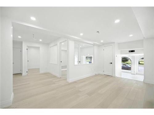 1583 Main Street E, Hamilton, ON 