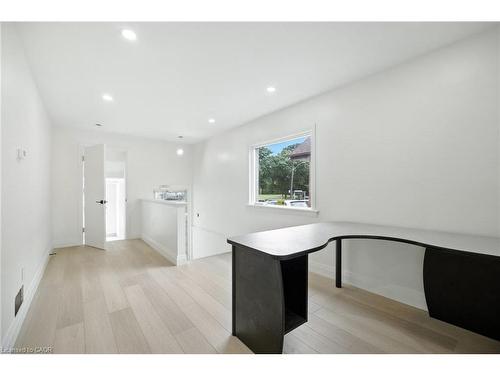 1583 Main Street E, Hamilton, ON 