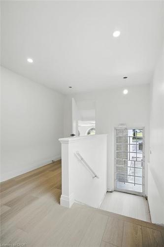 1583 Main Street E, Hamilton, ON 