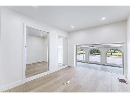 1583 Main Street E, Hamilton, ON 