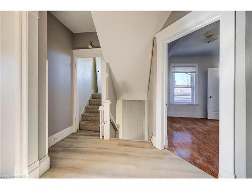 698 King Street W, Kitchener, ON 