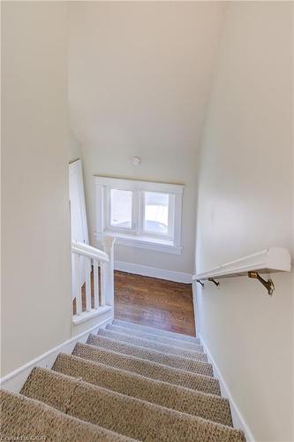 698 King Street W, Kitchener, ON 