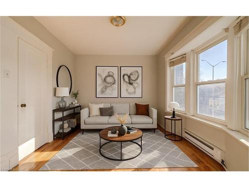 698 King Street W, Kitchener, ON - Indoor