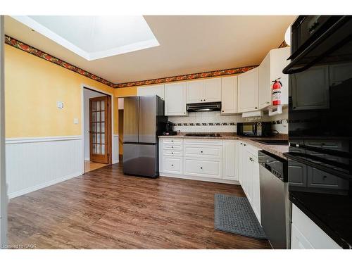 1209 Valentine Drive, Cambridge, ON - Indoor Photo Showing Kitchen